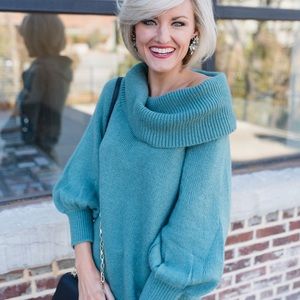 NWT Bell sleeve tunic sweater from Express.